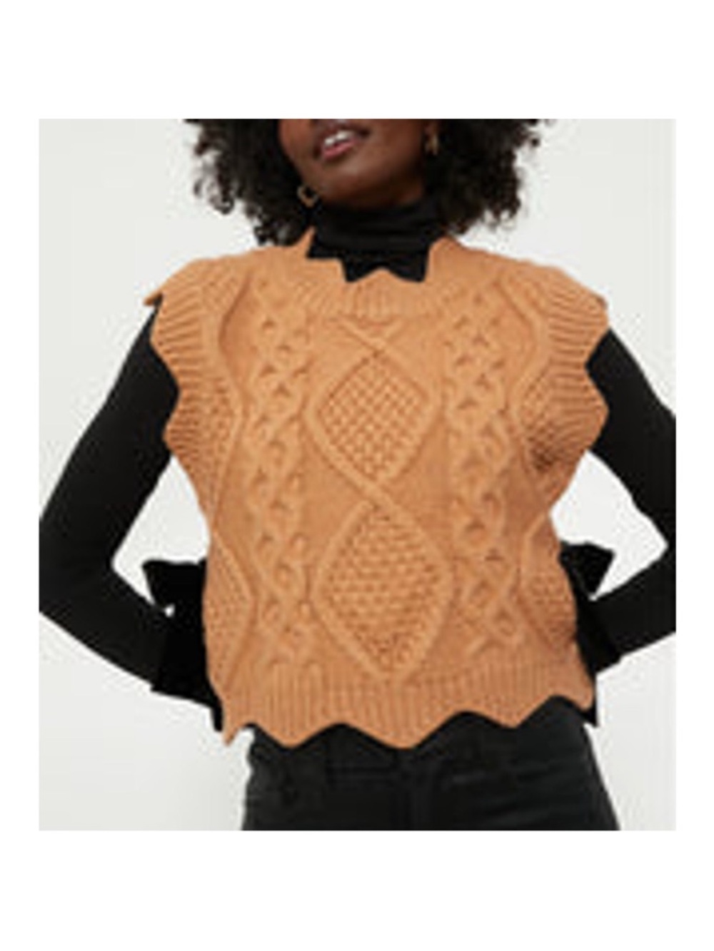 Tuckernuck Hyacinth House, NWT, Cable Knit Scallop Hem Sweater Vest - Camel